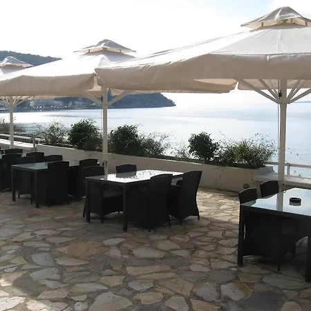 Hotel Golden View 3*